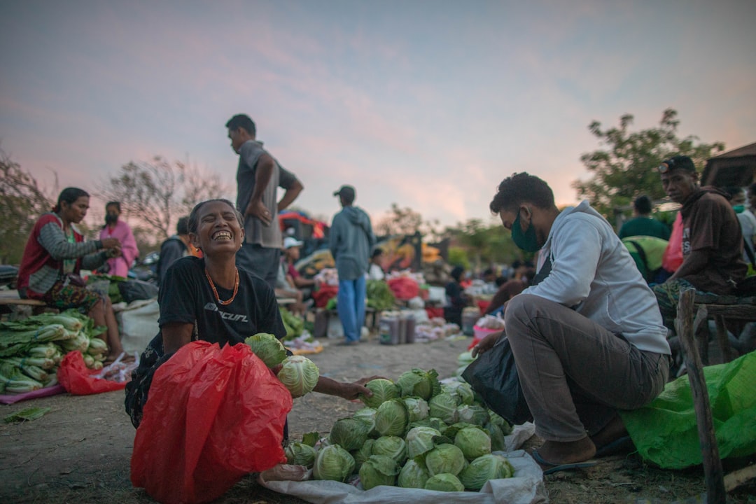 Strategi Jitu Petani Kecil: Pahami Pasar, Untung Makin Besar!